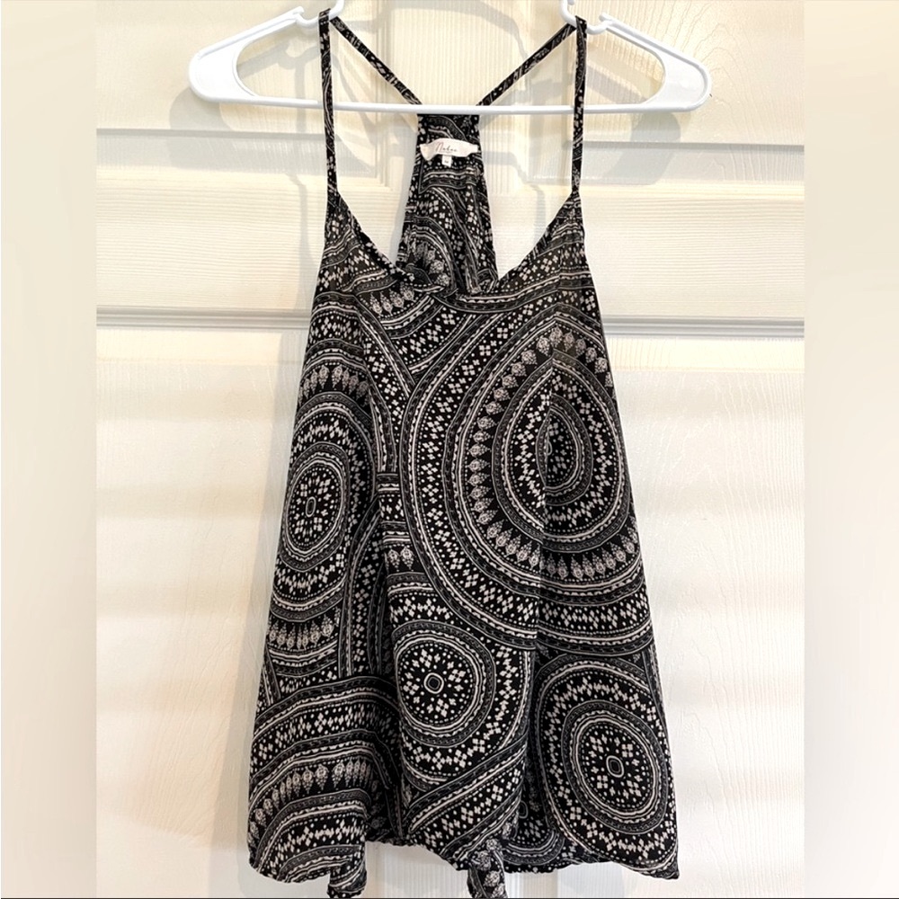 NABEE spaghetti strap top